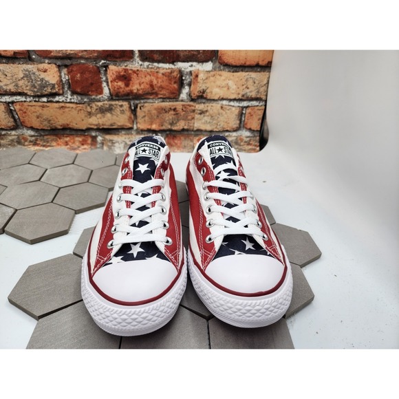 Men Size 10.5 Converse Chuck Taylor All Star Low Top American Flag Memorial Day - Picture 3 of 9